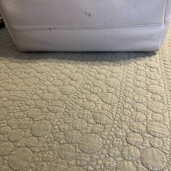 Can't remember the brand but it's a very pretty tote - Picture 3 of 3